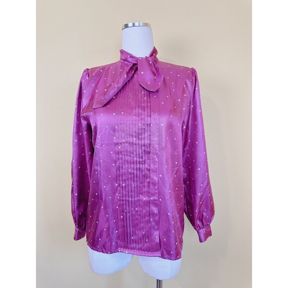 1980s Hanae Mori Tops Silky Blouse / 80s Magenta Pleated Ascot Star Print Small - Picture 2 of 7